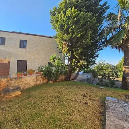 Holiday home The House In Droushia *